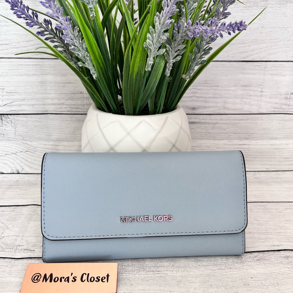 🦋Michael Kors Wallet